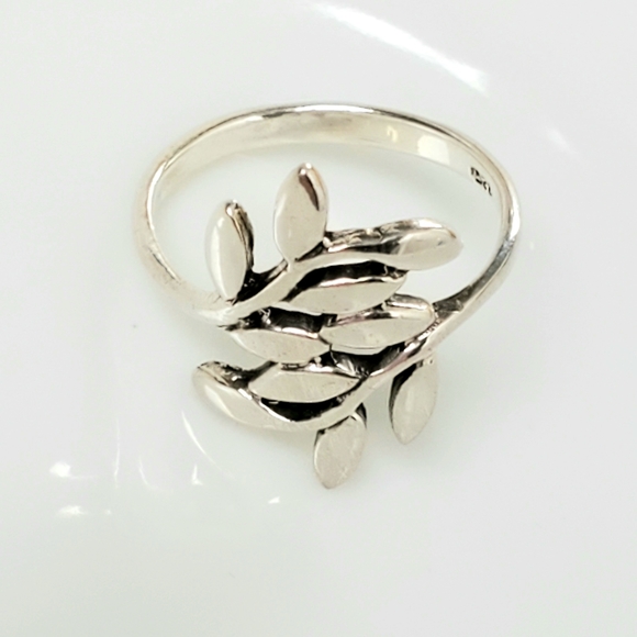 NEW 925 Olive Branch with Leaves Wrap Ring - Picture 6 of 7